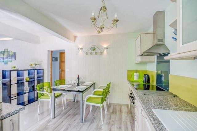 Villa Maison Blanche Tulle 1 A 4 Personnes Exteriér fotografie