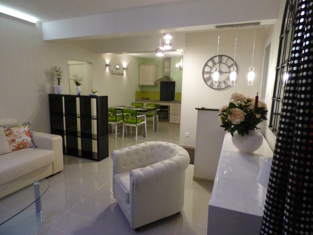Villa Maison Blanche Tulle 1 A 4 Personnes Exteriér fotografie